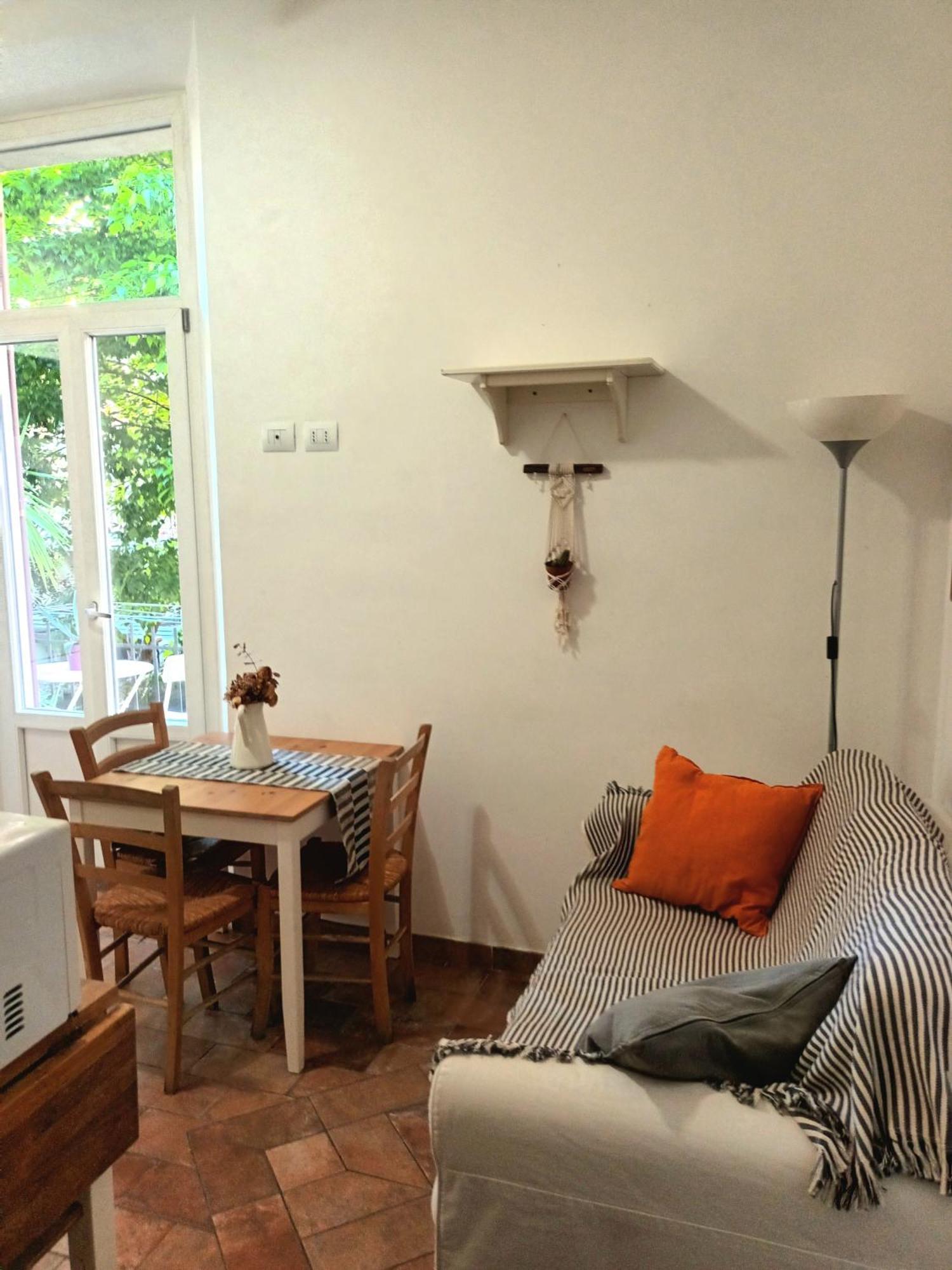 The Florence Nest ภายนอก รูปภาพ